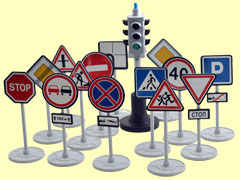 Набор Светофор с дорожными знаками С-159-Ф